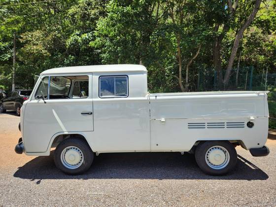 VOLKSWAGEN KOMBI 1.6 MI PICK-UP CD 8V GASOLINA 3P MANUAL